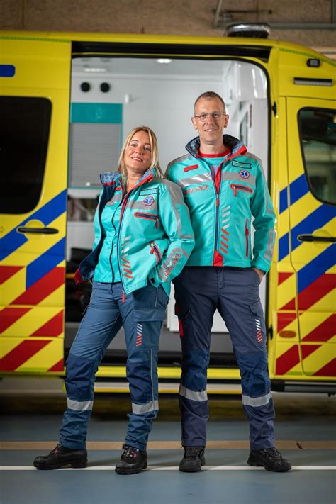 The EMS uniforms worn by all EMS staff in The Netherlands [7 pictures ...