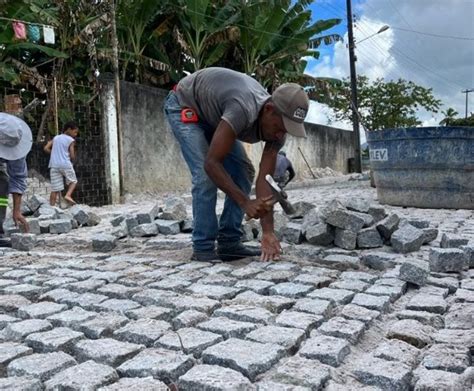 Obras De Pavimenta O Seguem A Todo Vapor Nas Ruas Do Povoado Manilha E