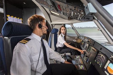 Otros Cursos Escuela De Pilotos De Aviaci N Comercial Afn A Coru A