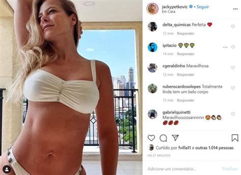 9 Hot Sexy Jackeline Petkovic Bikini Pics