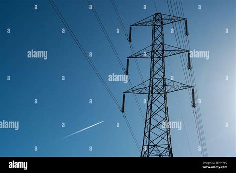 Steel Lattice Tower Electrical Pylon Carrying Overhead Transmission