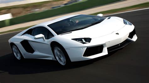 White Lamborghini Wallpapers - Wallpaper Cave