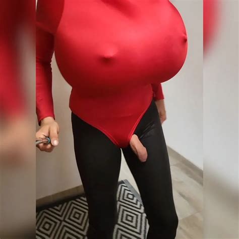 My Huge Breasts 18 Nude Pics XHamster