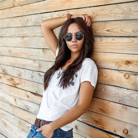 Close Up Fashion Beautiful Woman Portrait Wearing Sunglasses Stock