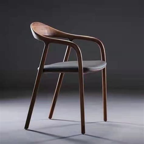 Pin Tillagd Av Tina Yang P Wood Furniture M Beldesign Stoldesign