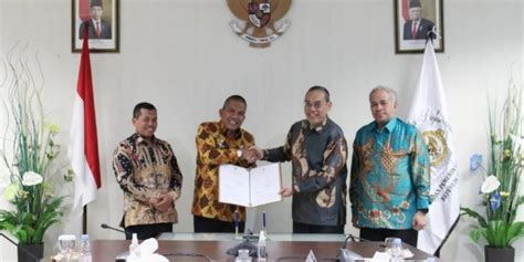 Ketua DPRD Dan PJ Bupati Hadir Dalam Rangka Penyerahan LHP Tahun 2023