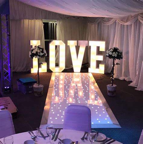 Led Starlit Aisle Runner Hertfordshire Events Weddings Dj Audio