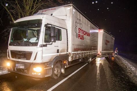 Gef Hrliches Glatteis Sorgt F R Staus Und Unf Lle In Der Oberlausitz