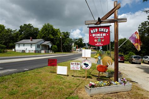 Red Shed Diner & Produce | Roadfood