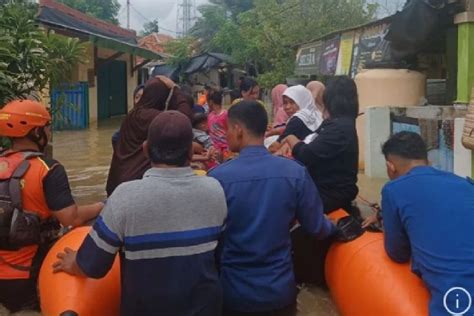 Sebanyak Jiwa Terdampak Banjir Di Tangerang Banten