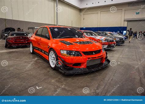 Evoluci N Viii Del Bailar N Mitsubishi Rojo Con Bodykit Inspirado En La