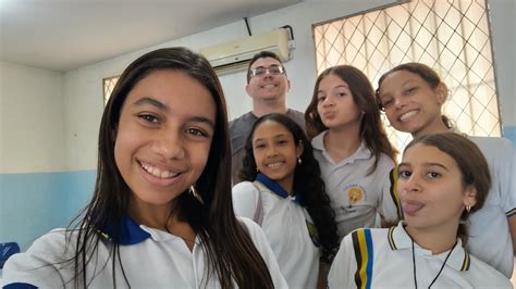 Um Dia Inteiro Comigo Na Escola Teve Surpresa YouTube