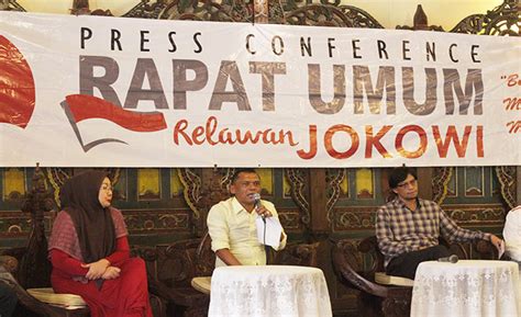 Rapat Umum Relawan Jokowi Kokohkan Dukungan Untuk Jokowi Dua Periode