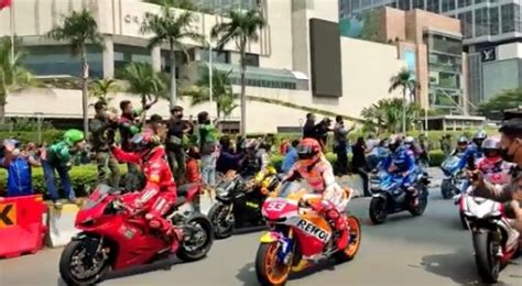 Meriah Begini Suasana Parade Pembalap Motogp Di Jakarta Penuh