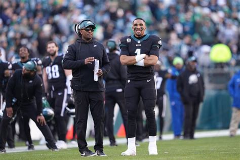 The Eagles’ Brian Johnson, a rare Black QB coach, is ‘going to be a star’ - The Washington Post