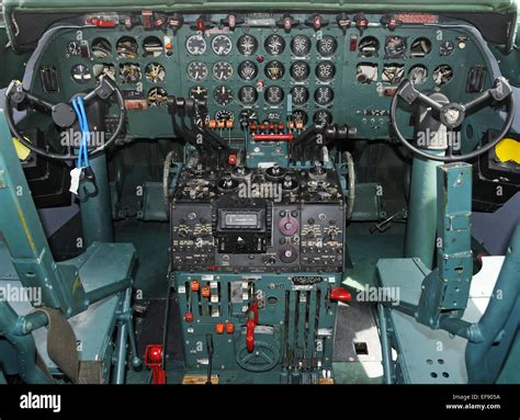 Vintage propeller airplane cockpit view DC-7 Stock Photo - Alamy