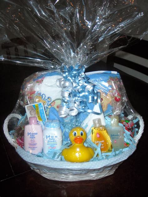 Lyndi's Projects: Baby Gift Basket