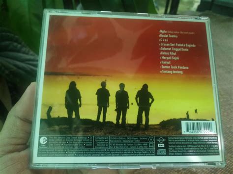 1st Pressing BUTTERFINGERS Selamat Tinggal Dunia CD Hobbies Toys