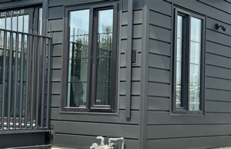 Black Forma Plank Siding Metalworks Canada