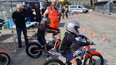 Leducazione Stradale A Scuola E In Piazza Con Gli Agenti Il Secolo XIX