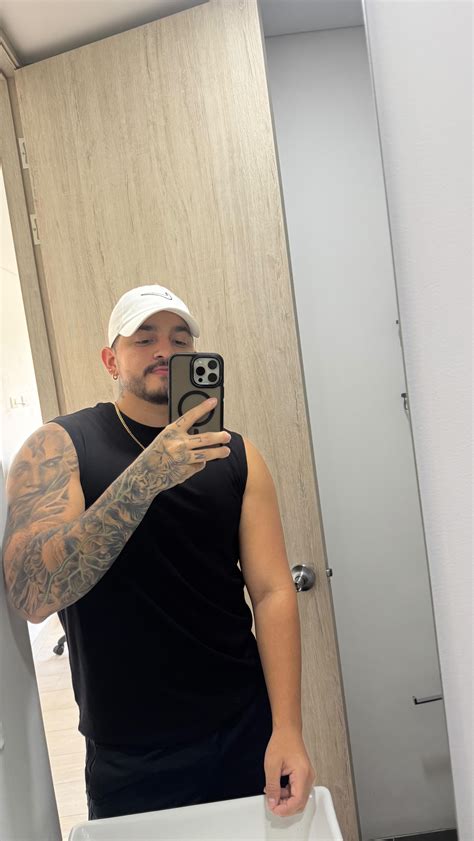 Andres Mojica Reyes (@andres_mojica2.0) • Instagram photos and videos