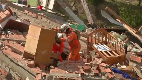 Las Lluvias Torrenciales Provocan El Derrumbe De Varios Edificios En