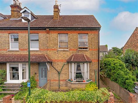 3 Bed End Terrace House For Sale In Myrtle Road Hampton Hill Hampton