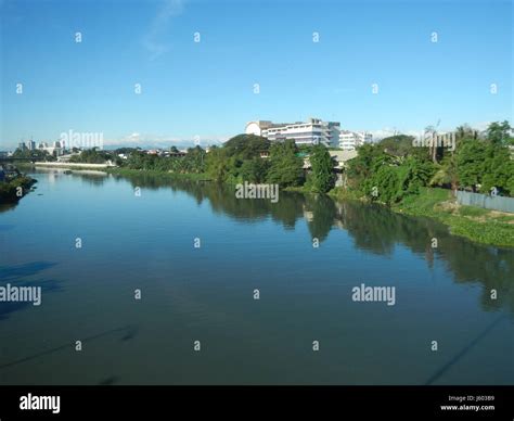 03626 Santa Rosa Bridge Bagong Ilog River Pasig City 37 Stock Photo Alamy