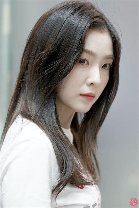 Pin By Shin Gumg On Tr Ng Ph Ng Bae In Red Velvet Irene Beauty