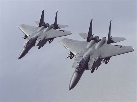 Is this the end of the F-15 fighter jet ? - Fly a jet fighter