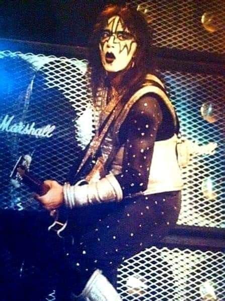 Pin By Chris Martin On Ace Frehley Ace Frehley Vintage Kiss Kiss Photo