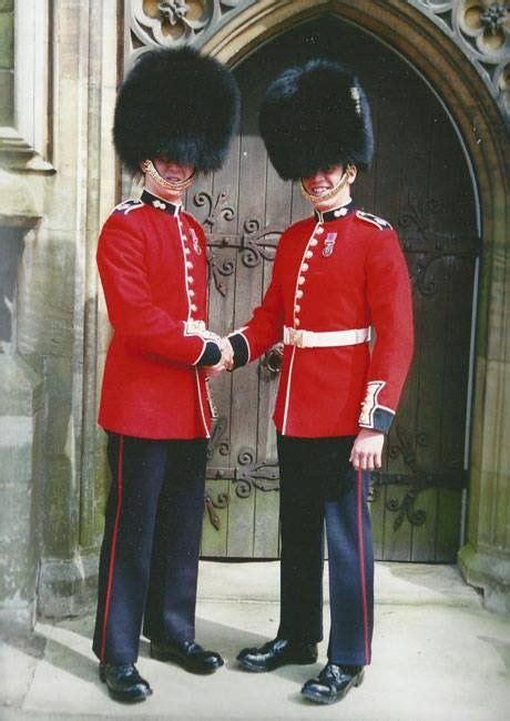 17 Best images about BRITISH ROYAL GUARD on Pinterest | Irish, London ...