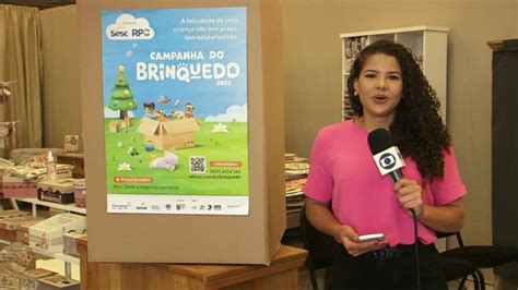 Vídeo Juntos pelo Natal campanha arrecada brinquedos em feira de