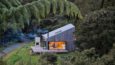 Wildest Dreams The Self Designed Country Hut Of Nz Architect David