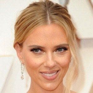 Scarlett Johansson - Age, Family, Bio | Famous Birthdays