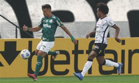 Atuações ENM Palmeiras vai mal defensivamente e acaba derrotado pelo