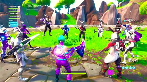 Todas Las Skins Exclusivas De Fortnite Bailando El Escenario Youtube