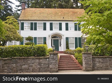 6+ Traditional clapboard house Free Stock Photos - StockFreeImages