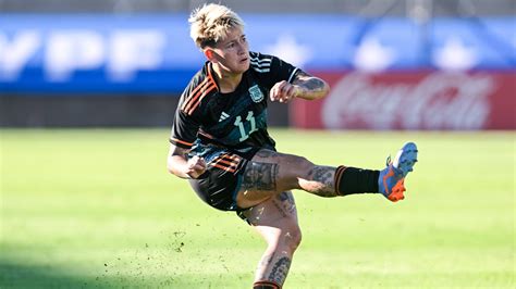 Fu Ball Wm Der Frauen Yamila Rodriguez Aus Argentinien Wird F R