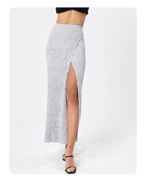 Glassons Knitted Maxi Skirt Women S Fashion Bottoms Skirts On Carousell