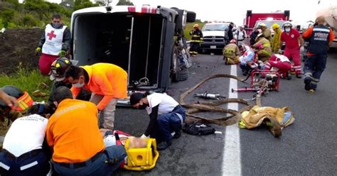 Tres Muertos Y 11 Heridos Deja Aparatoso Choque En Carretera De Jalisco