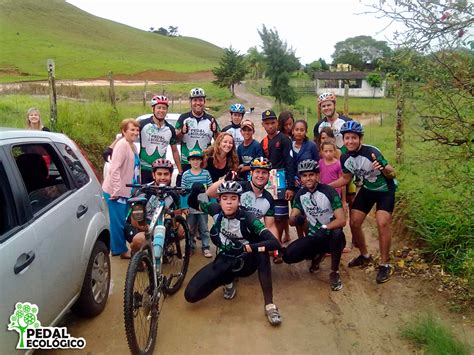 Pedal Ecológico Benfica Distribui Presentes Para Crianças Da Zona Rural