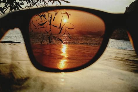 Images De Lunettes Soleil Reflexion T L Chargement Gratuit Sur Freepik