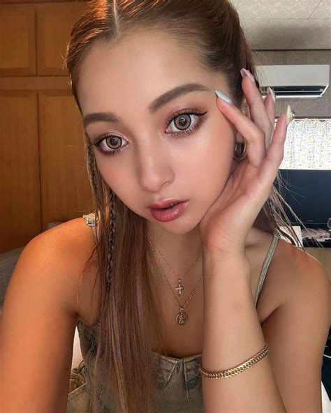 ゆきぽよさんのインスタグラム写真 ゆきぽよinstagram「久しぶりに自撮り🫶🏾 自まつメイク👀🩷 まつ毛伸びてうれしーい！！ 今