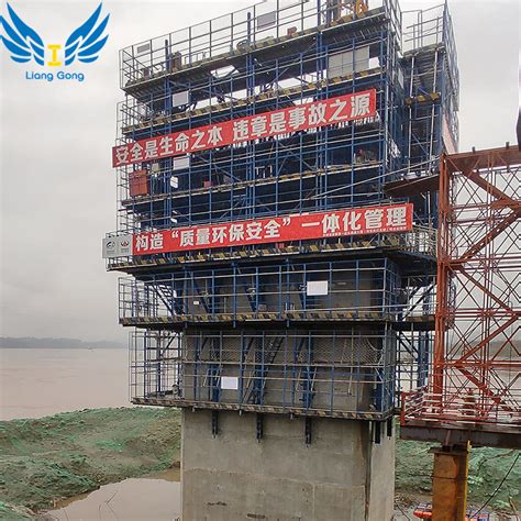 Lianggong China Construction Cantilever Climbing Steel Formwork CB 180