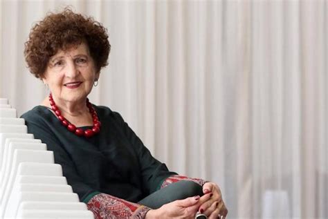 Margo Glantz Recibió El Premio Internacional Carlos Fuentes A La