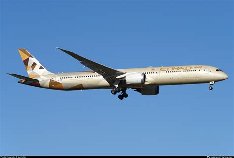 A6 BMF Etihad Airways Boeing 787 10 Dreamliner Photo By Jan Seler ID