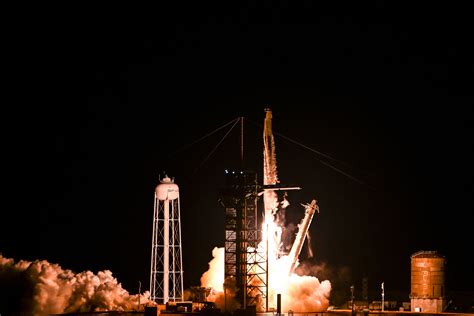 Misión Spacex El Histórico Primer Paseo Espacial Privado De La Historia