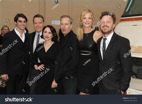 Rj Mitte Bryan Cranston Laura Fraser Stock Photo 148143317 Shutterstock