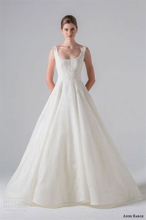 31 Flattering Scoop Neckline Wedding Dresses Weddingomania